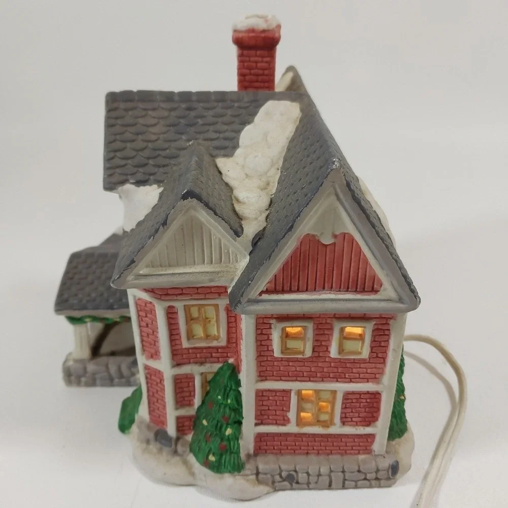vintage 1995‎ Christmas village Inn